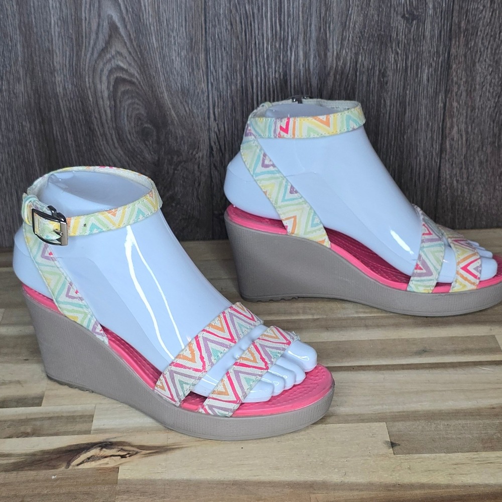 Crocs 15313 A-Leigh Wedge Sandal Size 6 Pink Multi Chevron Women Shoes